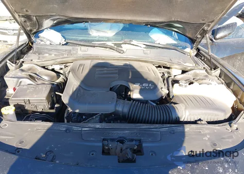 2019 Dodge Charger Sxt Awd z USA, uszkodzony, nr VIN 2C3CDXJGXKH520733